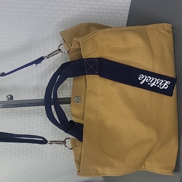 Listicle clothing crossbody tote with adjustable strap and double handles - Picture 3 of 5